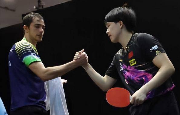 葡萄牙队翻盘韩国队，马龙关键制胜