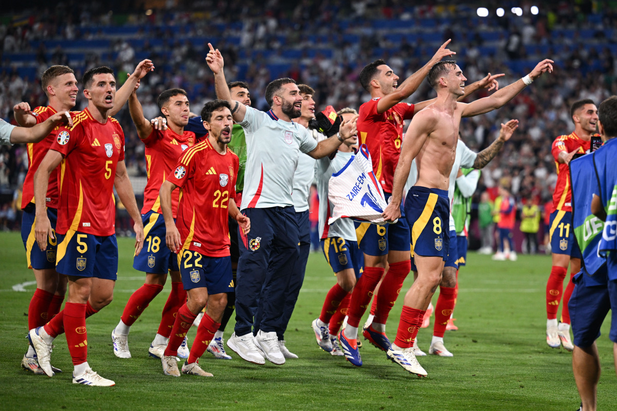 葡萄牙队横扫法国队，奥恰洛夫惊艳四座