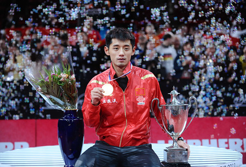 中国队力克瑞典队，张继科带队取胜