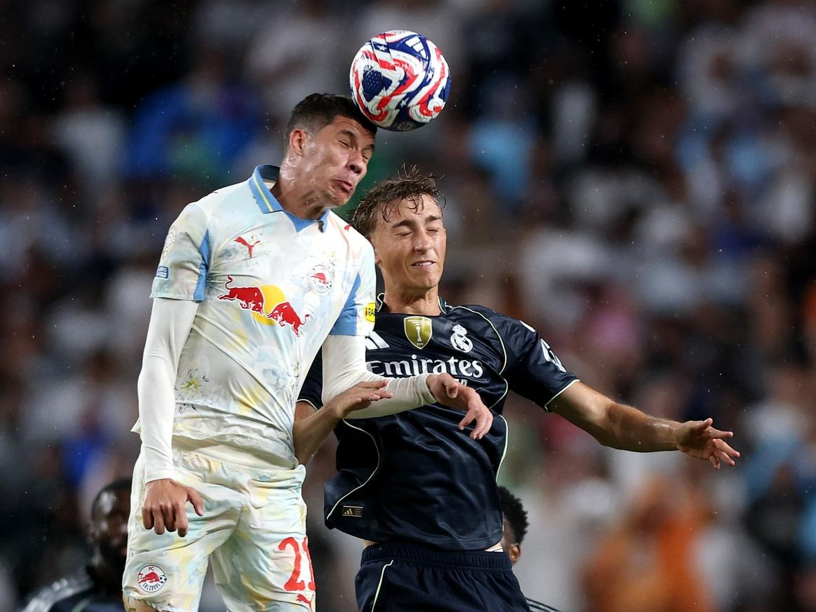 红牛二队完胜阿斯顿马丁，拉塞尔统治全场