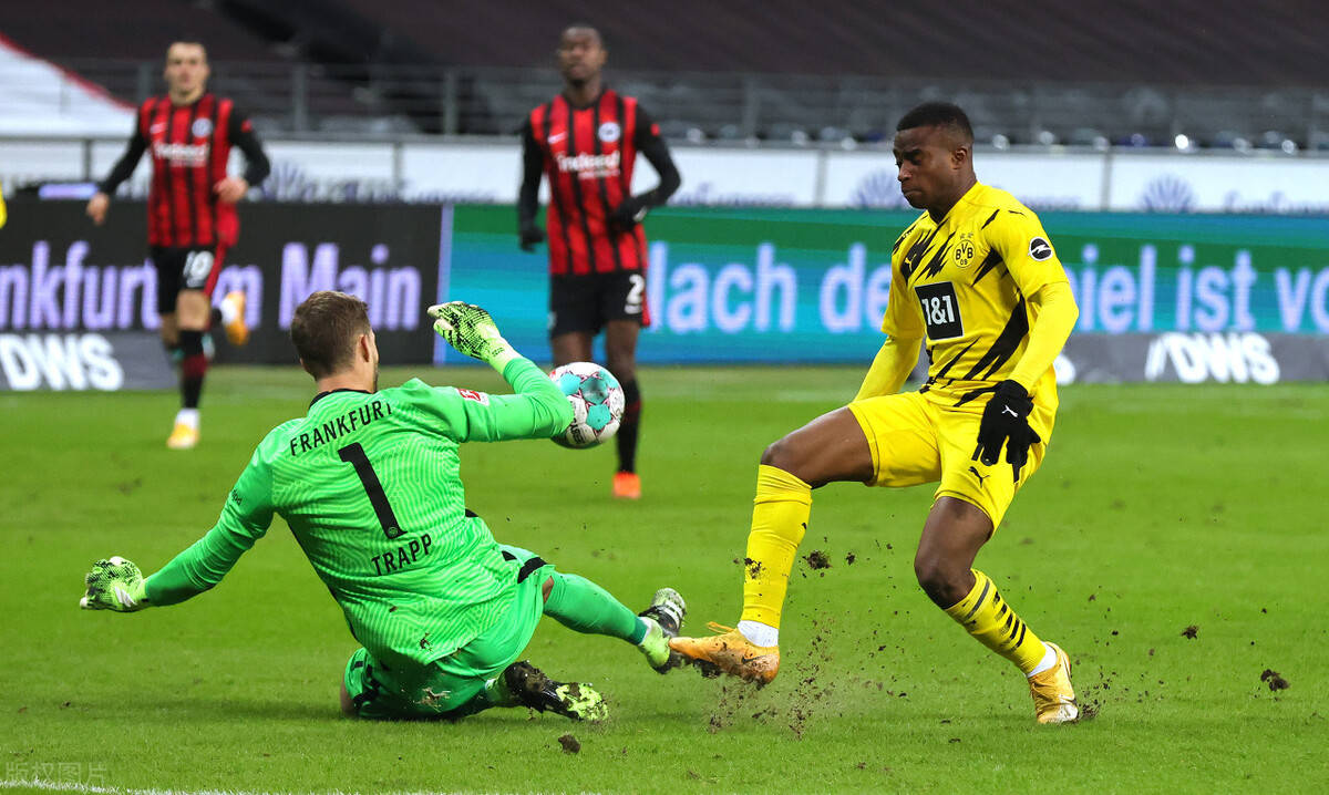 丹麦爆冷莱比锡红牛，托雷斯爆发神勇