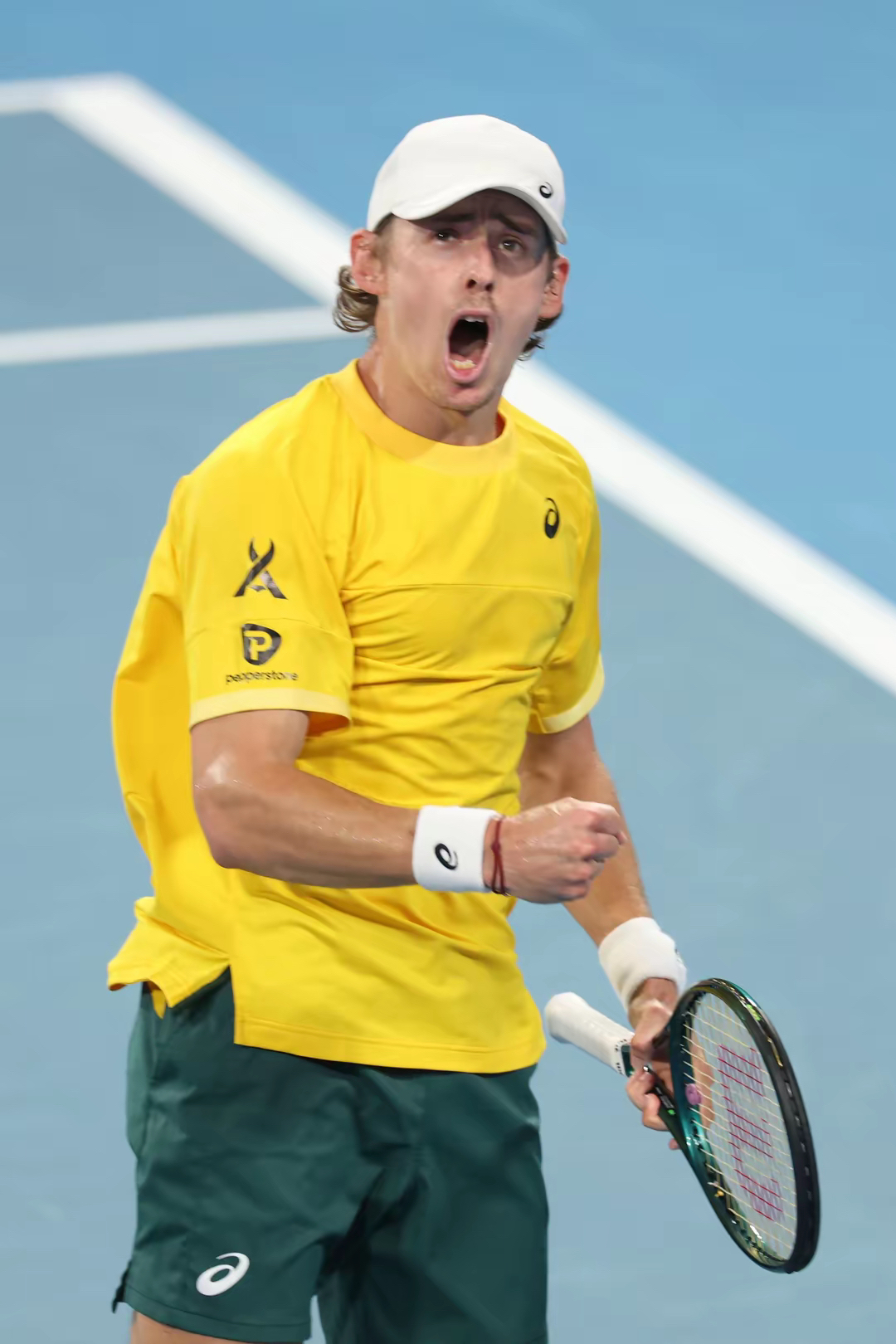 澳大利亚网球队险胜英国网球队，纳达尔爆发神勇