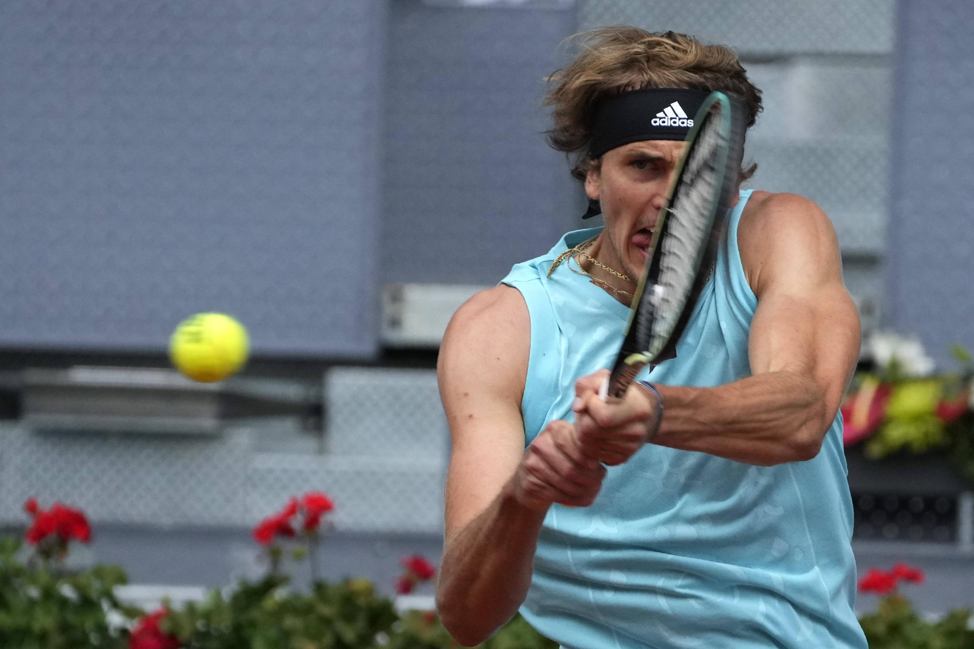 英国网球队碾压美国网球队，兹维列夫统治全场