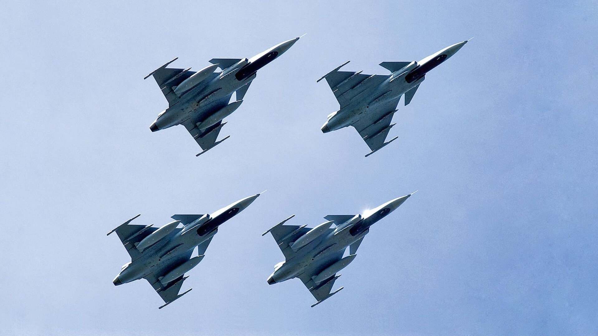 总决赛之夜，恩比德赛后评分拉满，历史性加冕背后的故事