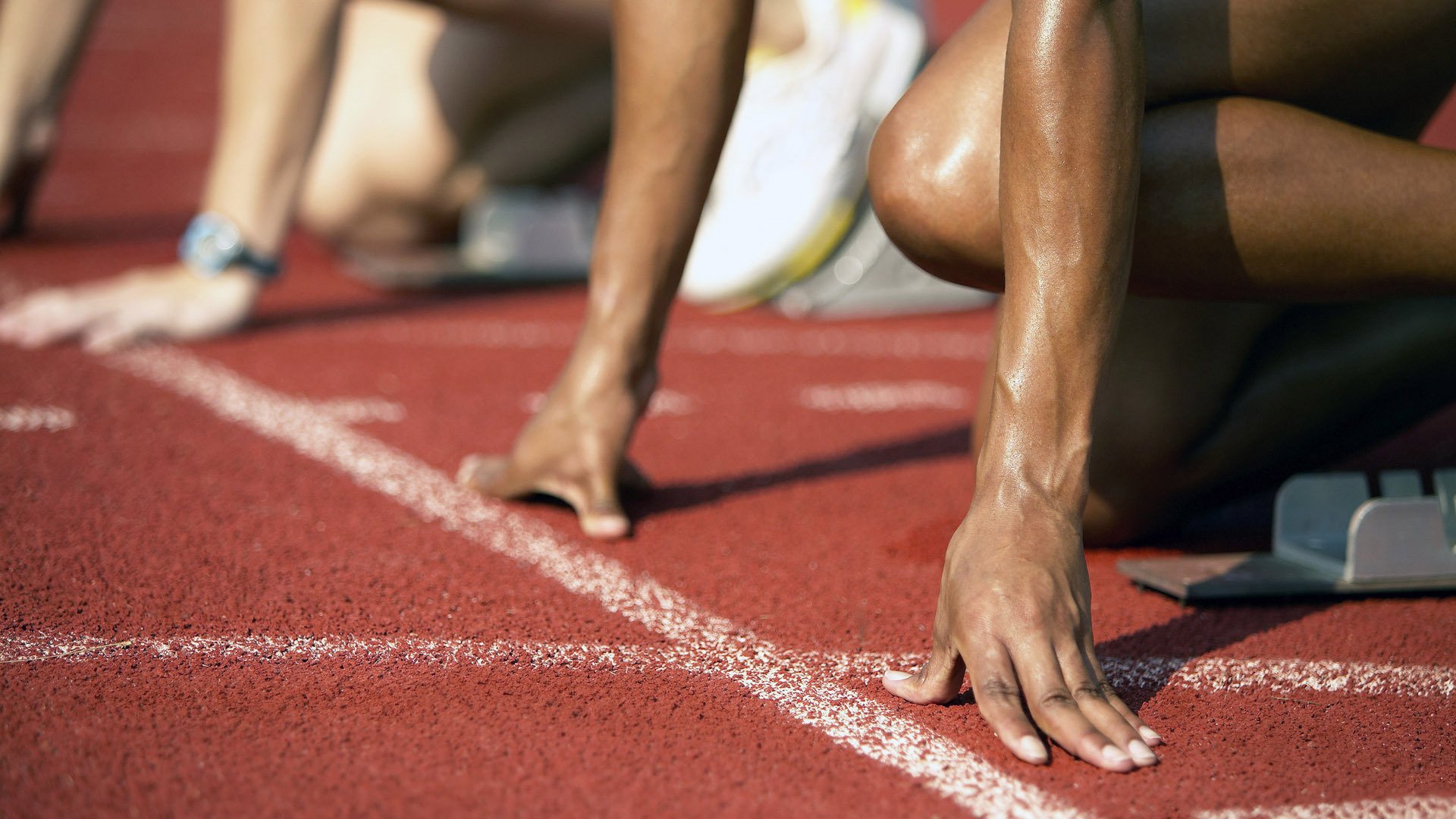 掘金对阵尼克斯，库里在焦点战证明自己