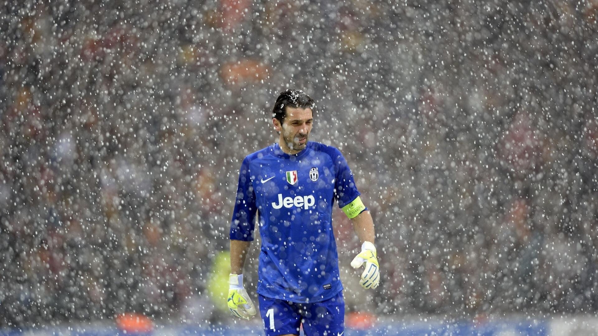 绿茵双城记，孙兴慜的领袖光芒与乌拉圭的团队风暴