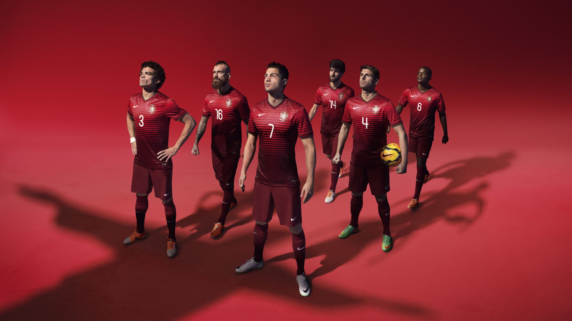 北欧风暴与东方巨龙，当瑞典绝杀波兰遇上马龙统治全场